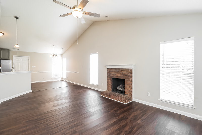 1,875/Mo, 10734 Spruce Mountain Rd Charlotte, NC 28214 Living Room View 2
