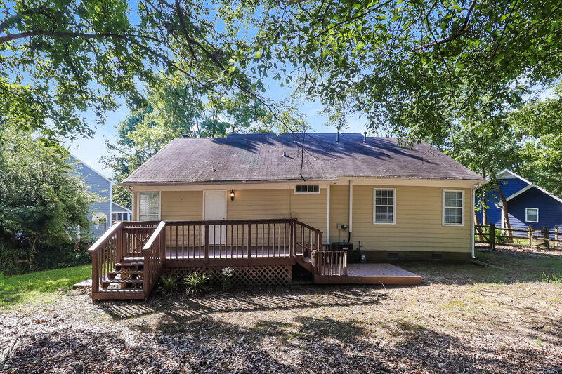 1,875/Mo, 10734 Spruce Mountain Rd Charlotte, NC 28214 Rear View