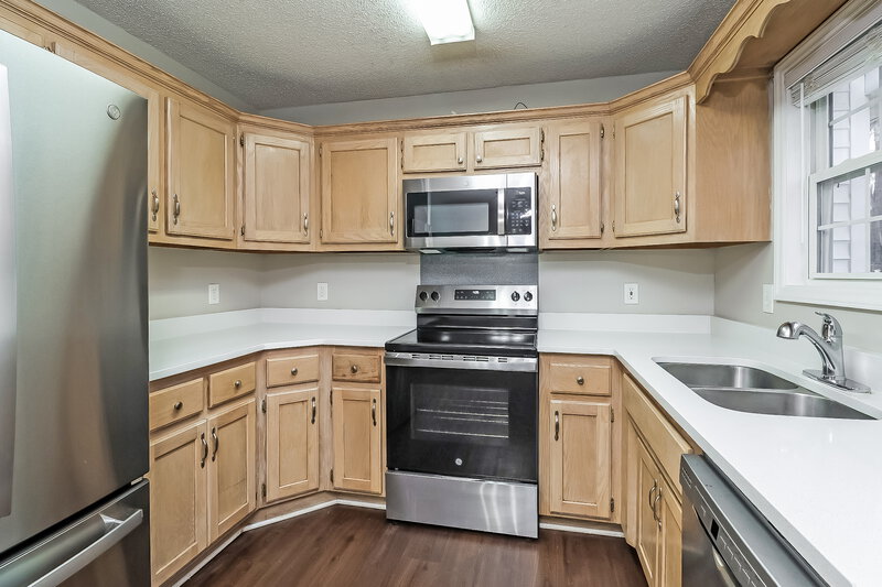 1,680/Mo, 544 Basswood Way Gastonia, NC 28052 Kitchen View 2