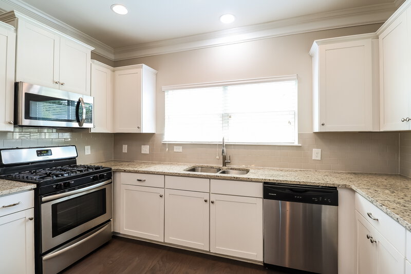 2,320/Mo, 3270 Keady Mill Loop Kannapolis, NC 28081 Kitchen View 2