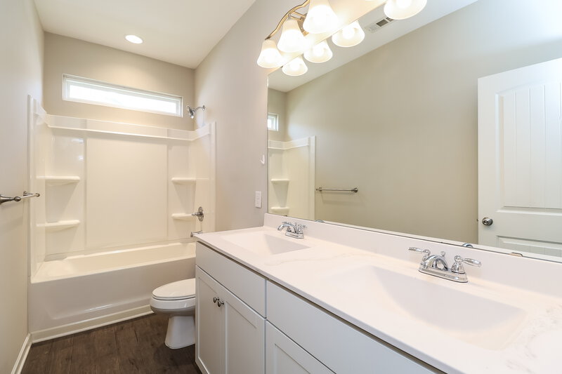 2,320/Mo, 3270 Keady Mill Loop Kannapolis, NC 28081 Main Bathroom View
