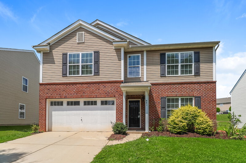 2,220/Mo, 941 Silverberry St Gastonia, NC 28054 External View