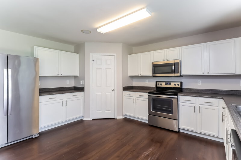 2,220/Mo, 941 Silverberry St Gastonia, NC 28054 Kitchen View