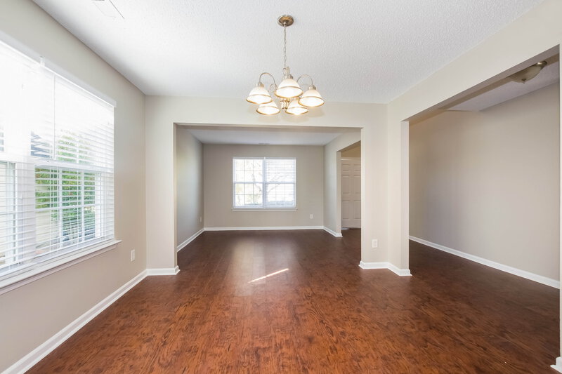 2,085/Mo, 4407 Staffordshire Ln Charlotte, NC 28213 Dining Room View 2