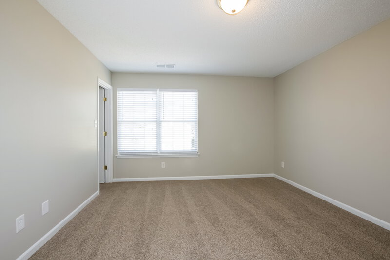 2,085/Mo, 4407 Staffordshire Ln Charlotte, NC 28213 Bedroom View 3