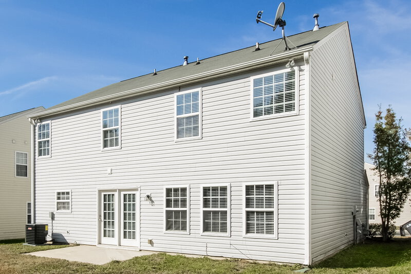 2,085/Mo, 4407 Staffordshire Ln Charlotte, NC 28213 Rear View