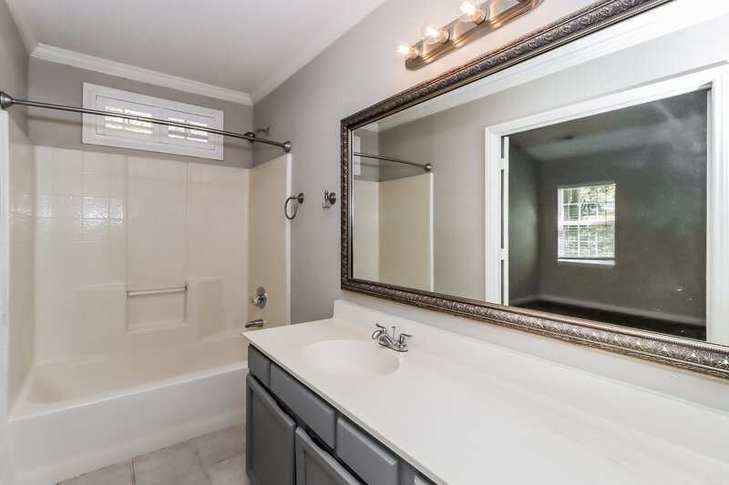 1,770/Mo, 9906 Ashley Farm Dr Matthews, NC 28105 Main Bathroom View