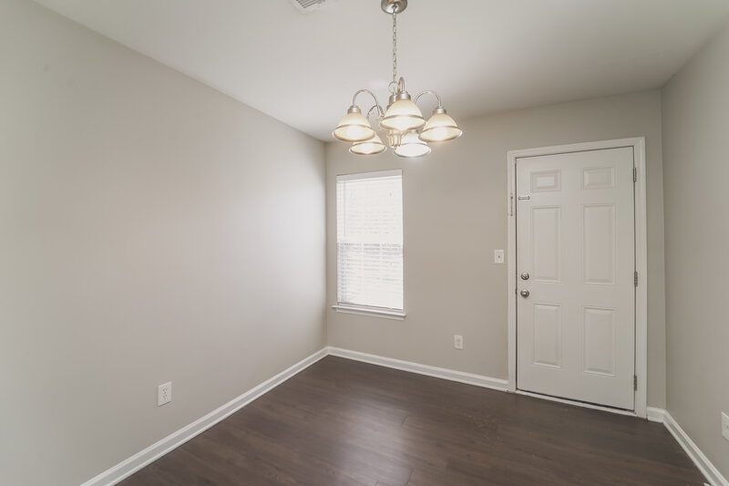 1,945/Mo, 7823 Montbrook Dr Charlotte, NC 28214 Dining Room View