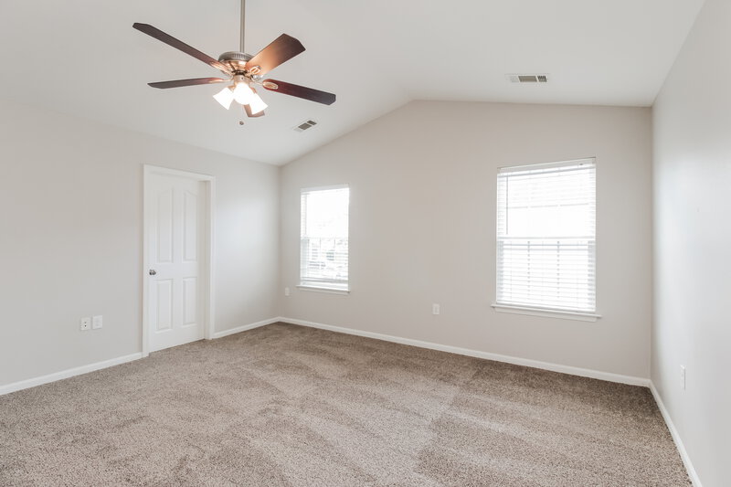 1,815/Mo, 1220 Chaser Ridge Ct Charlotte, NC 28216 Main Bedroom View 2