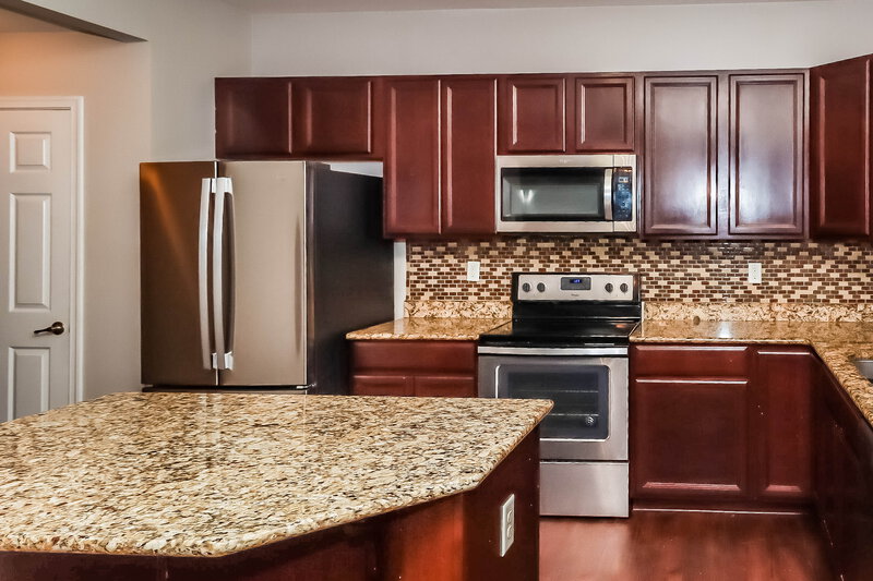 2,585/Mo, 9035 Goldfields Dr Charlotte, NC 28227 Kitchen View