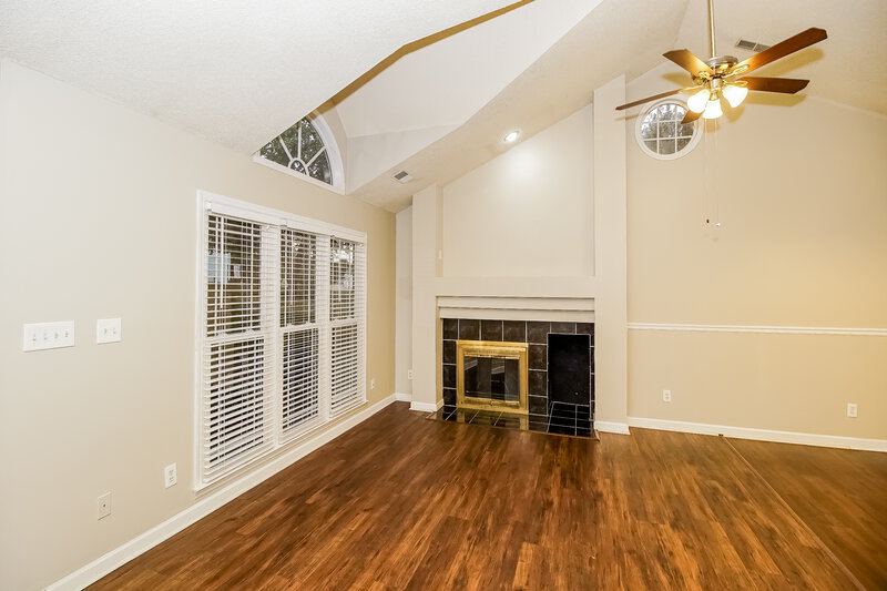 1,810/Mo, 7912 Trotter Rd Charlotte, NC 28216 Living Room View