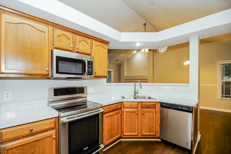 1,810/Mo, 7912 Trotter Rd Charlotte, NC 28216 Kitchen View