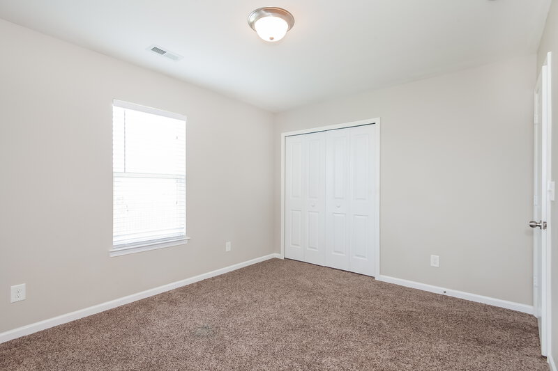 1,735/Mo, 2913 Westbury Ct Dallas, NC 28034 Bedroom View 3