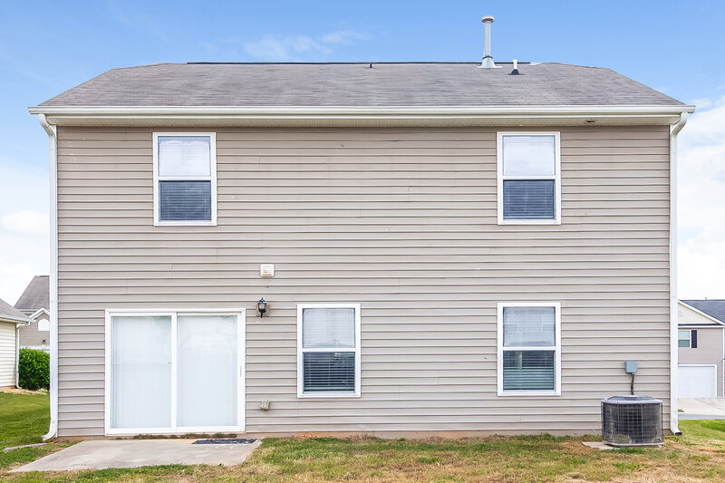 1,735/Mo, 2913 Westbury Ct Dallas, NC 28034 Rear View