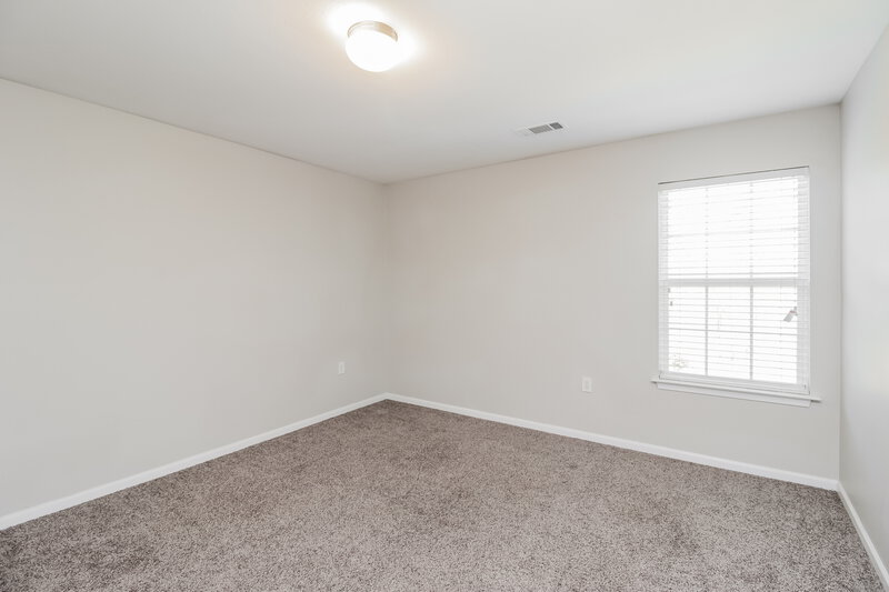 3,050/Mo, 1425 River Run Rd Lowell, NC 28098 Bedroom View 2