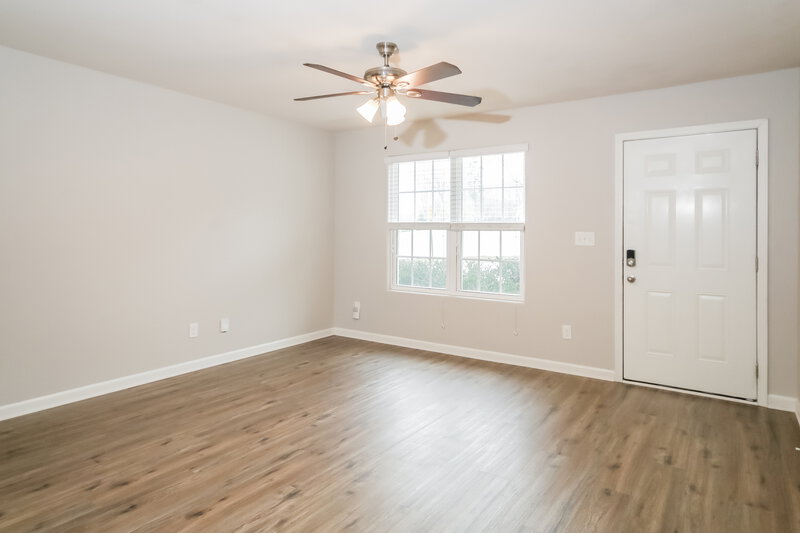 1,805/Mo, 2132 Boulder Ct Gastonia, NC 28054 Living Room View 2