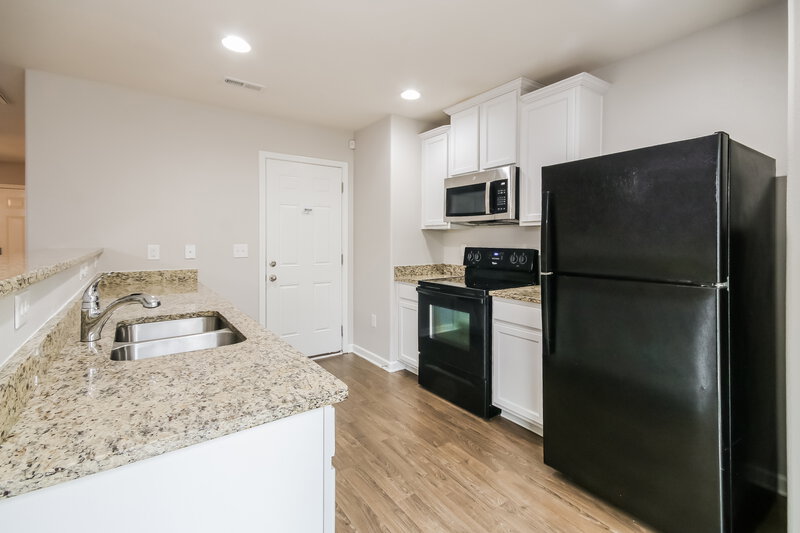 1,805/Mo, 2132 Boulder Ct Gastonia, NC 28054 Kitchen View