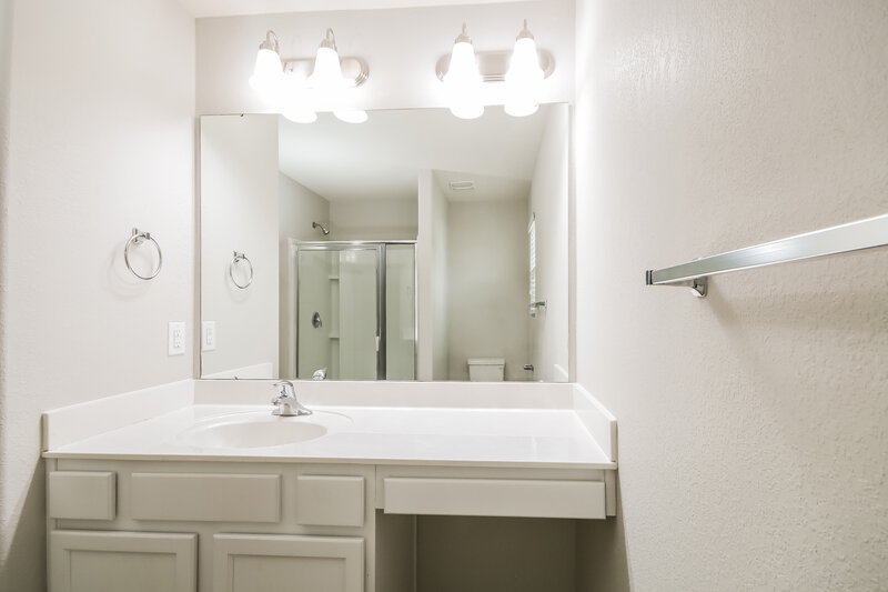 1,805/Mo, 2132 Boulder Ct Gastonia, NC 28054 Main Bathroom View