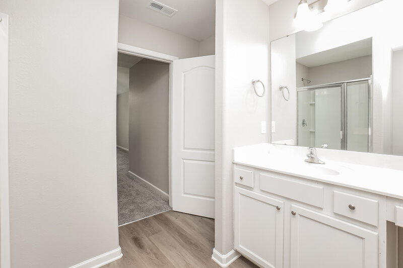 1,785/Mo, 2132 Boulder Ct Gastonia, NC 28054 Main Bathroom View 2