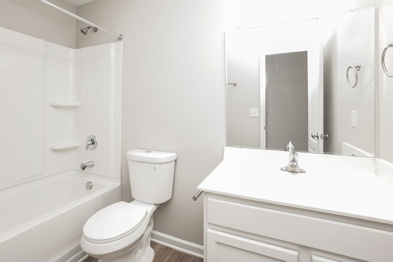 1,785/Mo, 2132 Boulder Ct Gastonia, NC 28054 Bathroom View