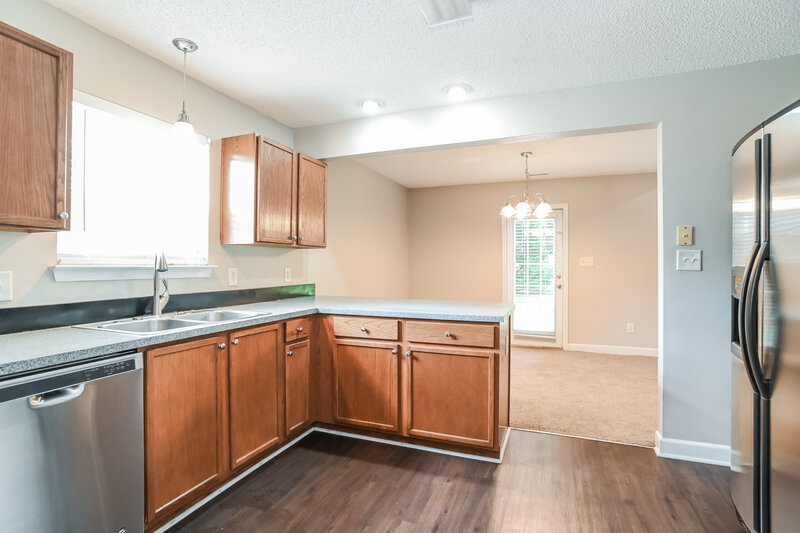 1,840/Mo, 604 Overlook Rd Lowell, NC 28098 Kitchen View 2