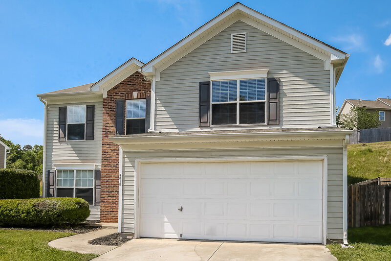 2,265/Mo, 6010 Firethorne Ln Concord, NC 28025 Front View 2