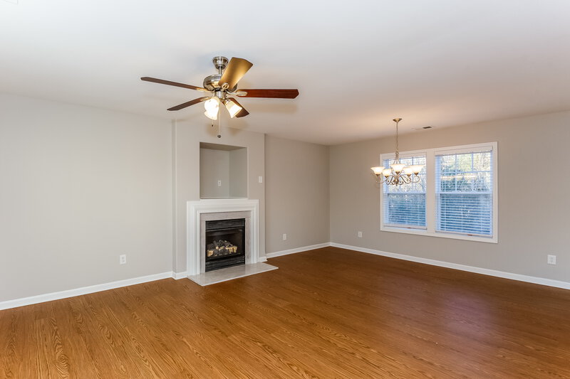 2,130/Mo, 3907 Planters Watch Dr Charlotte, NC 28278 Living Room View 2