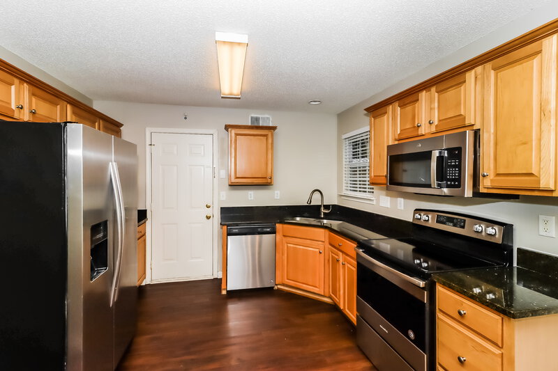 2,055/Mo, 15222 Eric Kyle Dr Huntersville, NC 28078 Kitchen View