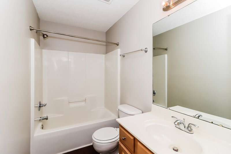 2,055/Mo, 15222 Eric Kyle Dr Huntersville, NC 28078 Bathroom View