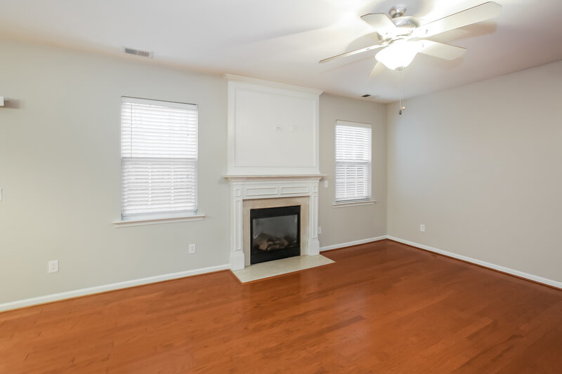 2,165/Mo, 4004 Houldsworth Dr Charlotte, NC 28213 Misc View 3