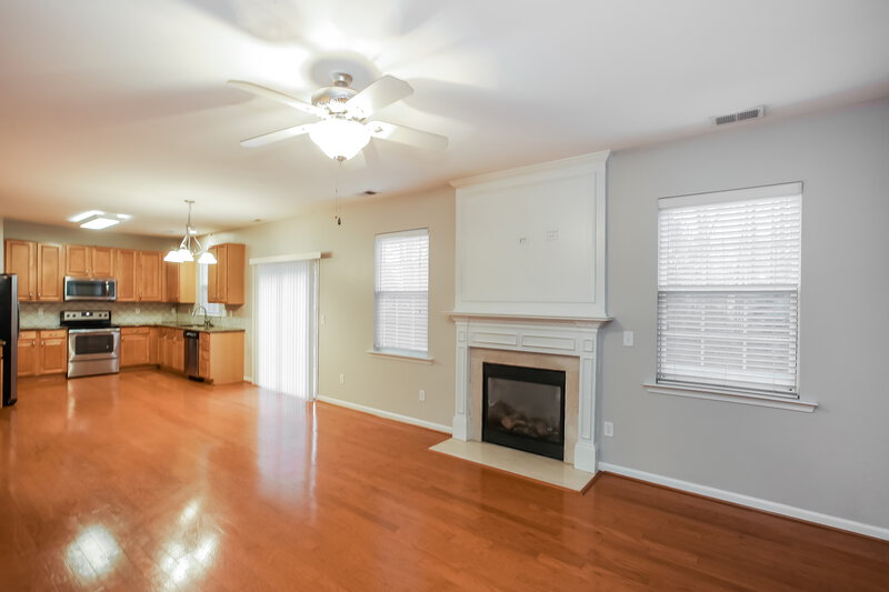 2,165/Mo, 4004 Houldsworth Dr Charlotte, NC 28213 Misc View 4