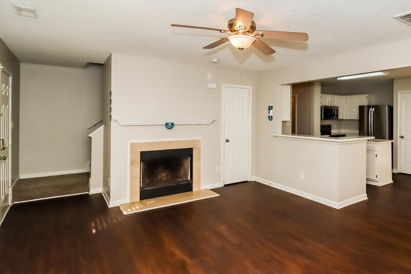 1,800/Mo, 9838 Aviary Hill Way Charlotte, NC 28214 Living Room View 2