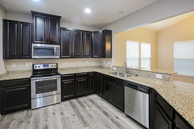 2,190/Mo, 2304 Grayson Pkwy Monroe, NC 28110 Kitchen View