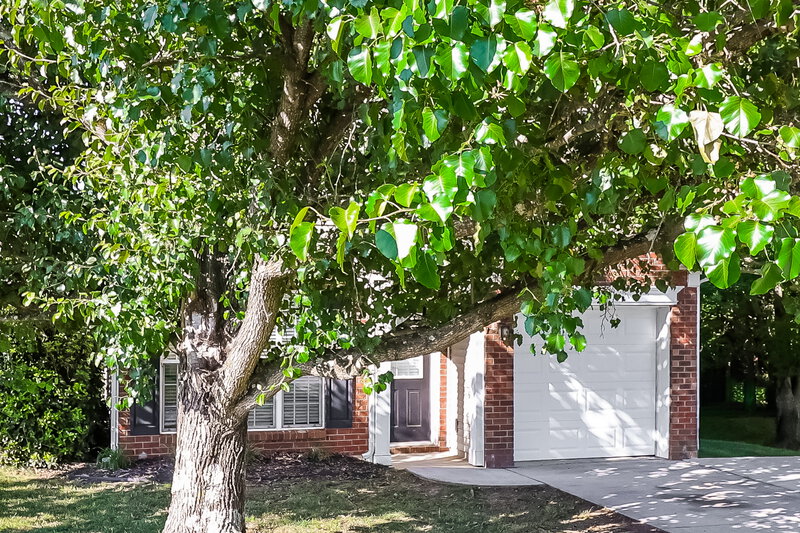 2,200/Mo, 2728 Wingdale Dr Charlotte, NC 28213 Front View