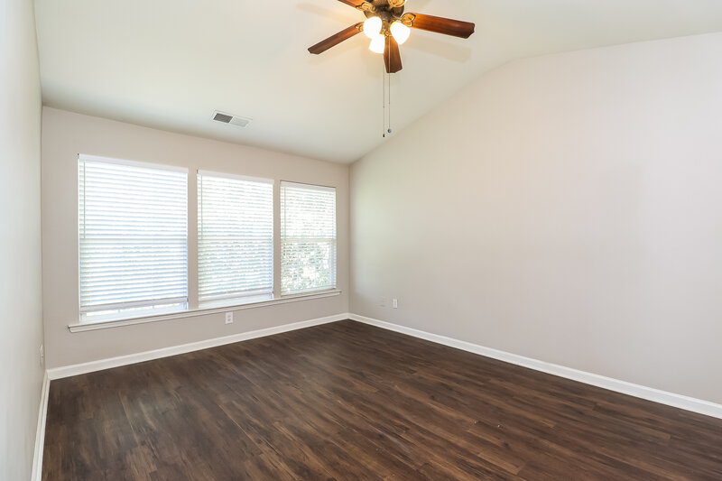 2,200/Mo, 2728 Wingdale Dr Charlotte, NC 28213 Main Bedroom View