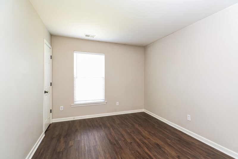 2,200/Mo, 2728 Wingdale Dr Charlotte, NC 28213 Bedroom View