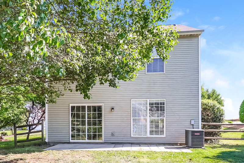 2,200/Mo, 2728 Wingdale Dr Charlotte, NC 28213 Rear View
