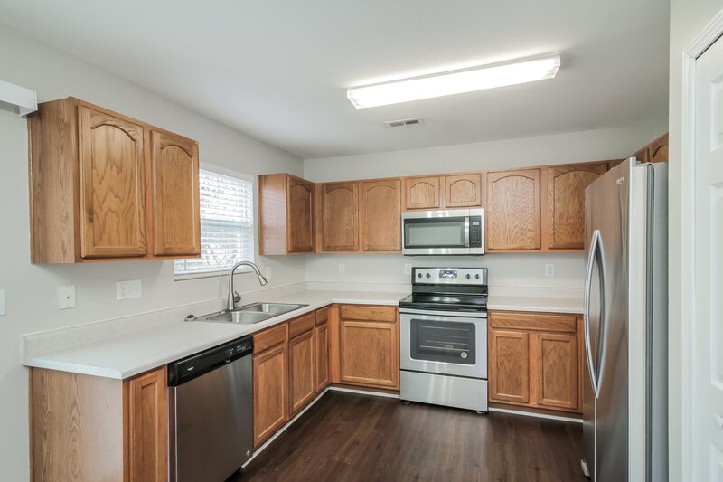 1,900/Mo, 8145 Rosberg Ln Charlotte, NC 28216 Misc View 6