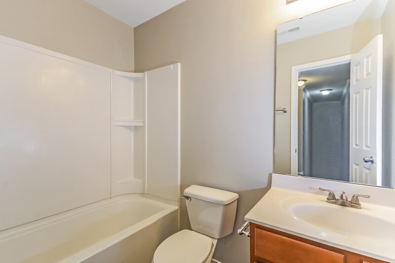 1,775/Mo, 1033 Willow Wind Dr Gastonia, NC 28054 Bathroom View