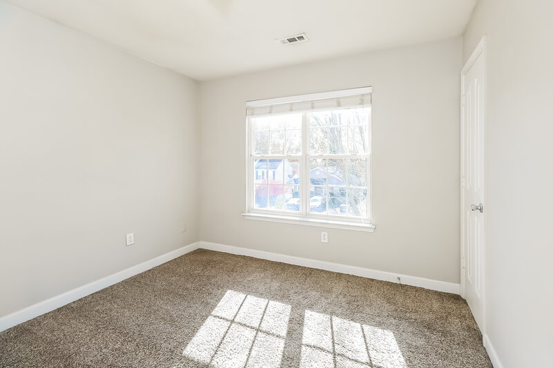 1,810/Mo, 5028 Magnasco Ln Charlotte, NC 28208 Bedroom View 2