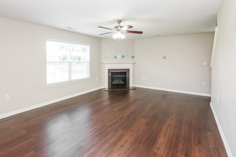 2,045/Mo, 2860 Meadow Creek Dr Dallas, NC 28034 Misc View