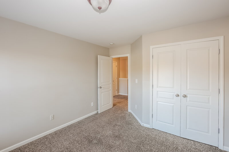 2,170/Mo, 15513 Crossing Gate Dr Cornelius, NC 28031 Bedroom View