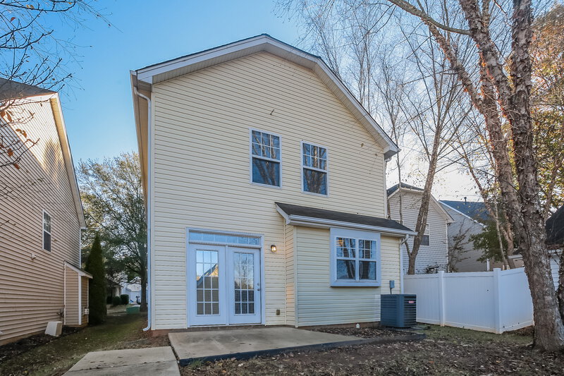 2,170/Mo, 15513 Crossing Gate Dr Cornelius, NC 28031 Rear View