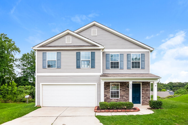 2,800/Mo, 4905 Broad Leaf Court Dallas, NC 28034 External View