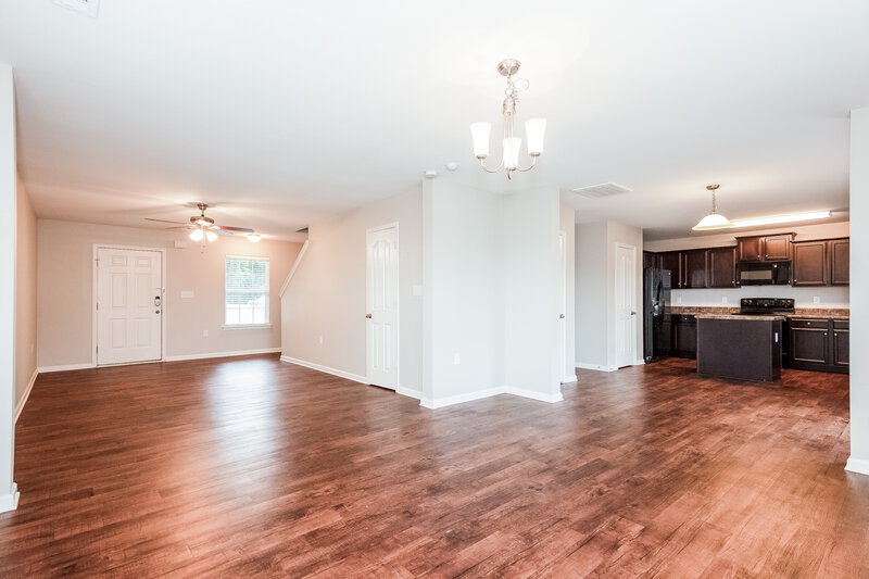 2,800/Mo, 4905 Broad Leaf Court Dallas, NC 28034 Dining Room View