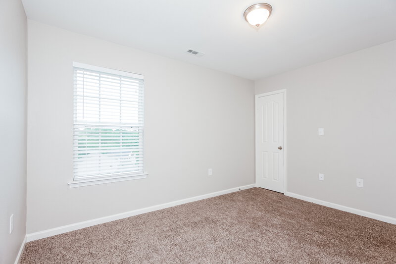 2,800/Mo, 4905 Broad Leaf Court Dallas, NC 28034 Bedroom View