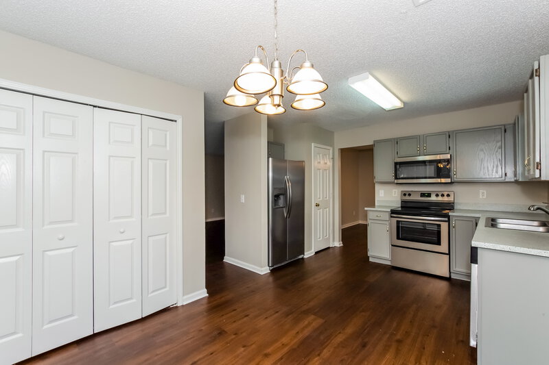 2,065/Mo, 10911 Gold Pan Rd Charlotte, NC 28215 Breakfast Nook View