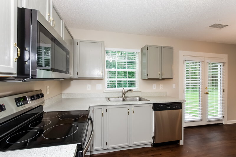 2,065/Mo, 10911 Gold Pan Rd Charlotte, NC 28215 Kitchen View