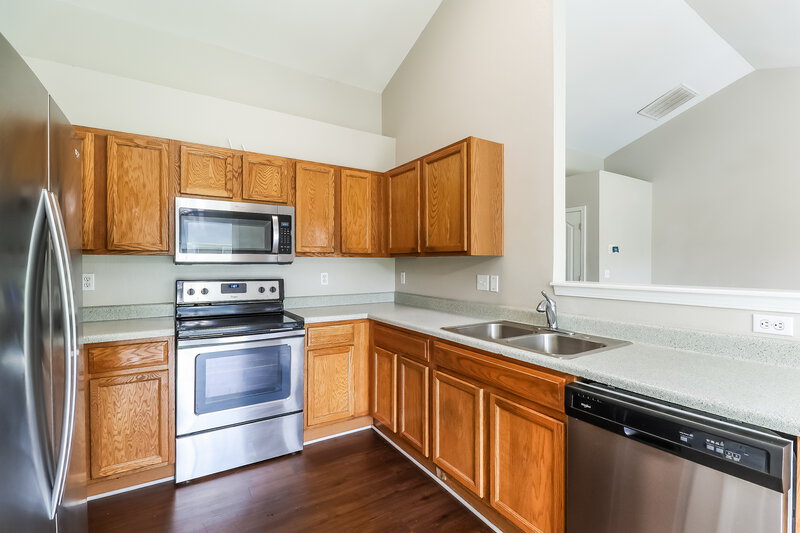 2,090/Mo, 10120 Green Hedge Ave Charlotte, NC 28269 Kitchen View 2