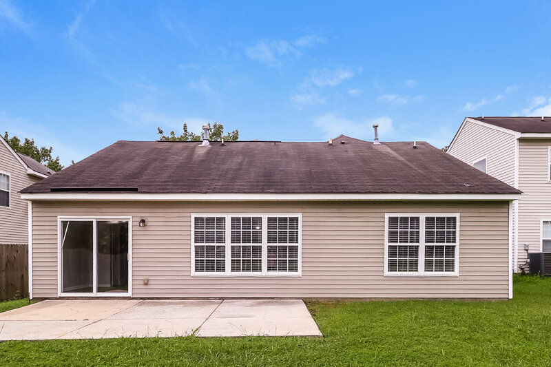 2,090/Mo, 10120 Green Hedge Ave Charlotte, NC 28269 Rear View